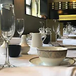 Maryborough & 4* Cork