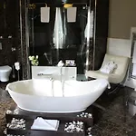 Maryborough & Hotel