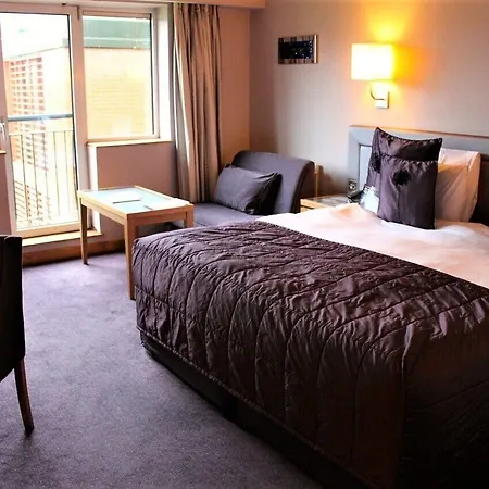 Hotel Maryborough & Cork