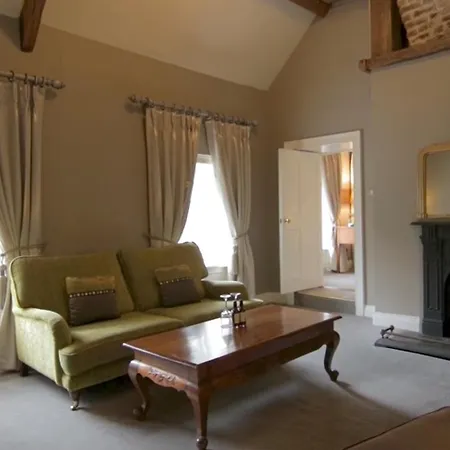 マリーボロハウス ＆ スパ ホテル