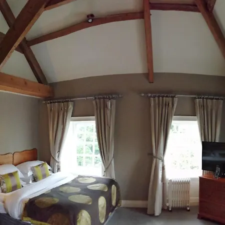 Hotel Maryborough & 4*