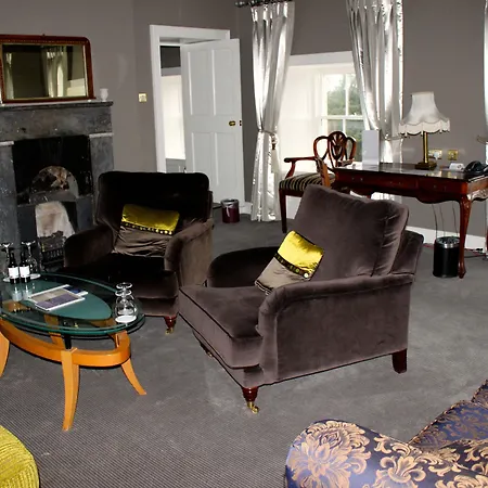 マリーボロハウス ＆ スパ 4*