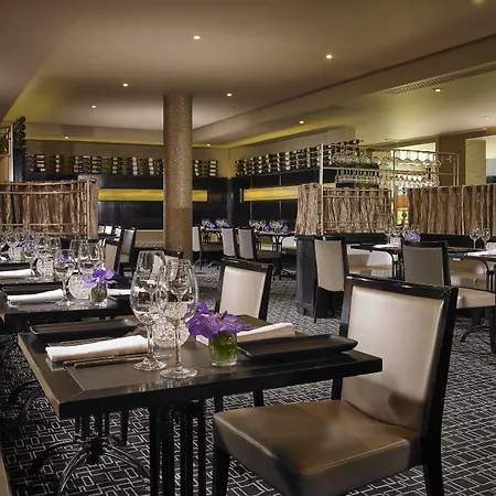 Maryborough & Hotel 4*