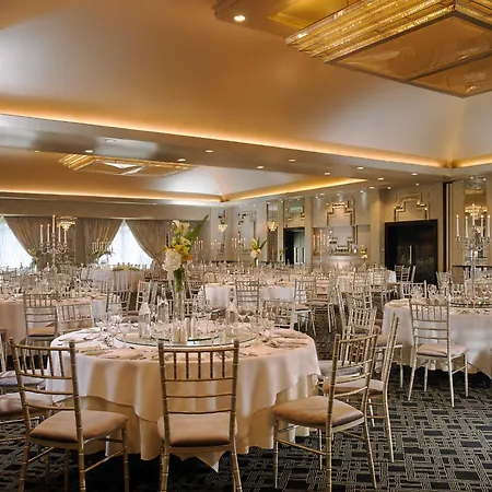 فندق Maryborough & 4*