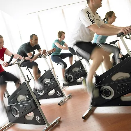 マリーボロハウス ＆ スパ 4*