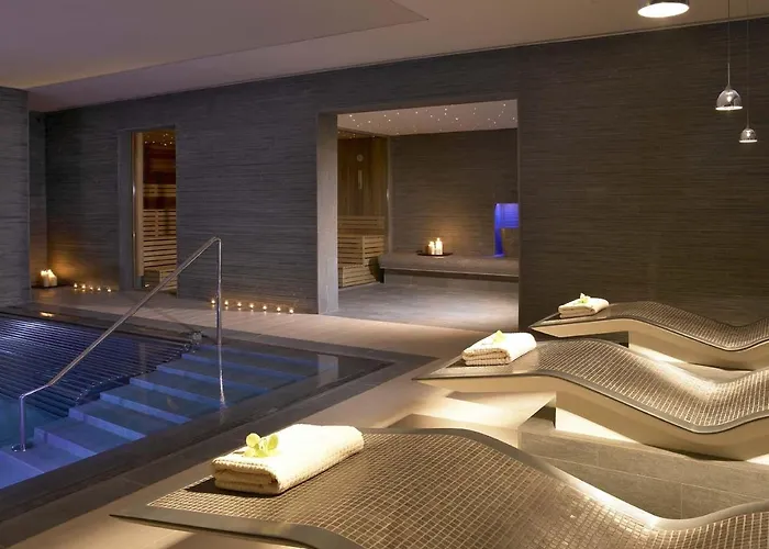 Hotel Maryborough & 4*