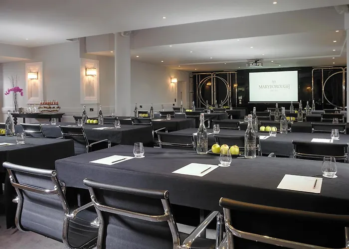 Hotel Maryborough & Cork