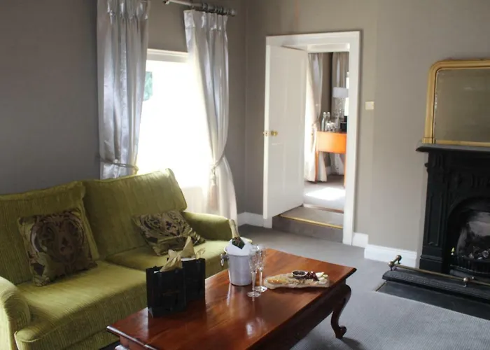 Maryborough & 4*