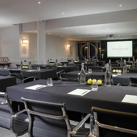 Hotell Maryborough & Cork