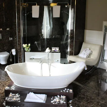 Maryborough & Hotel