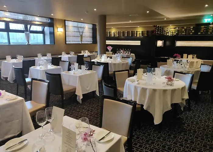 Hotell Maryborough & Cork