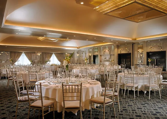 Hotell Maryborough & 4*